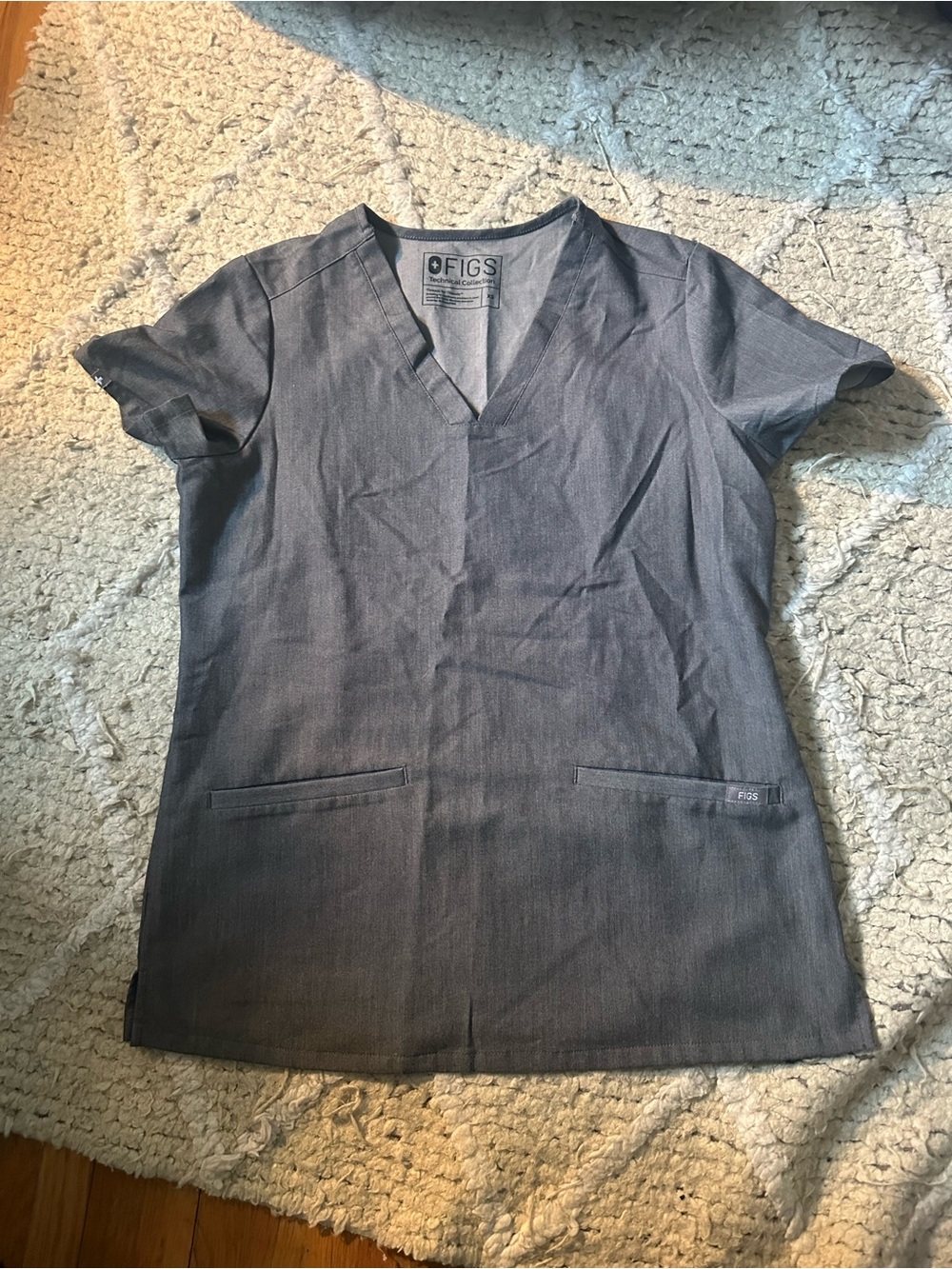 Figs Women's Charcoal V-Neck Scrub Top